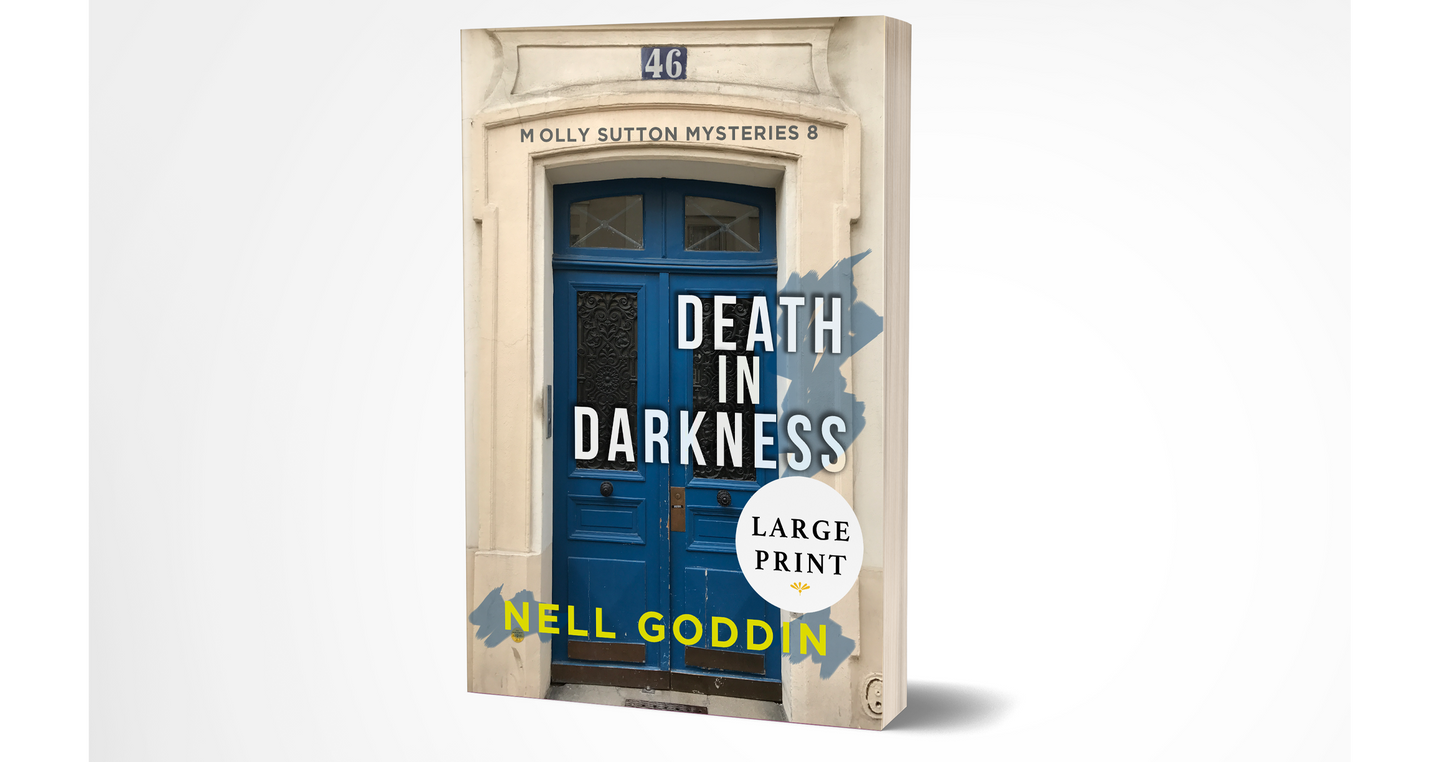 Death in Darkness (Molly Sutton Mysteries 8): Large Print