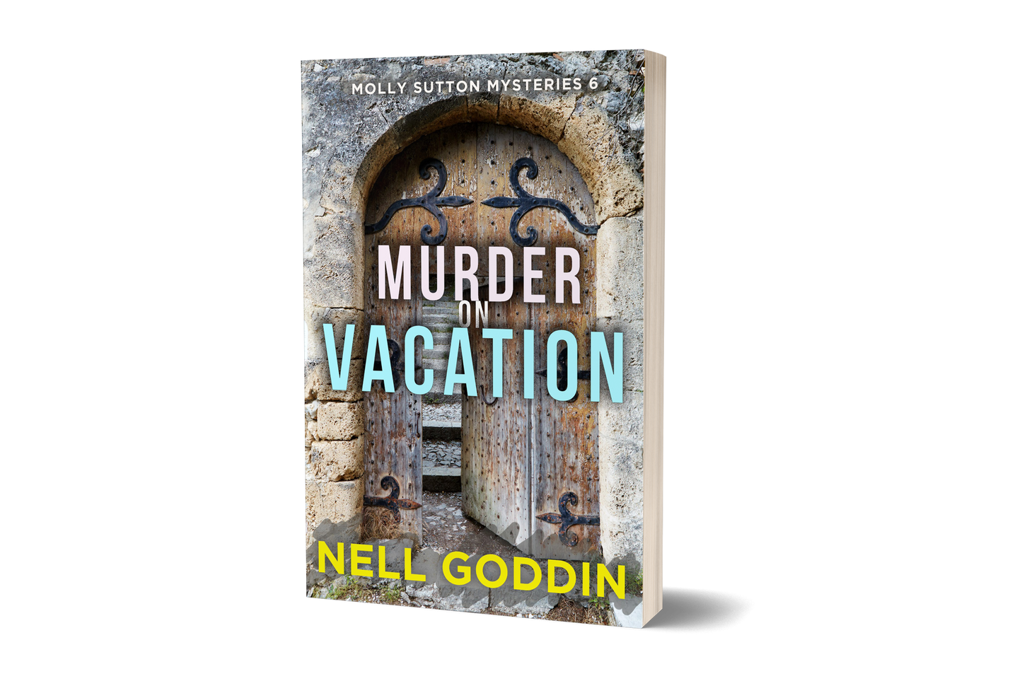 Murder on Vacation (Molly Sutton Mysteries 6): Paperback