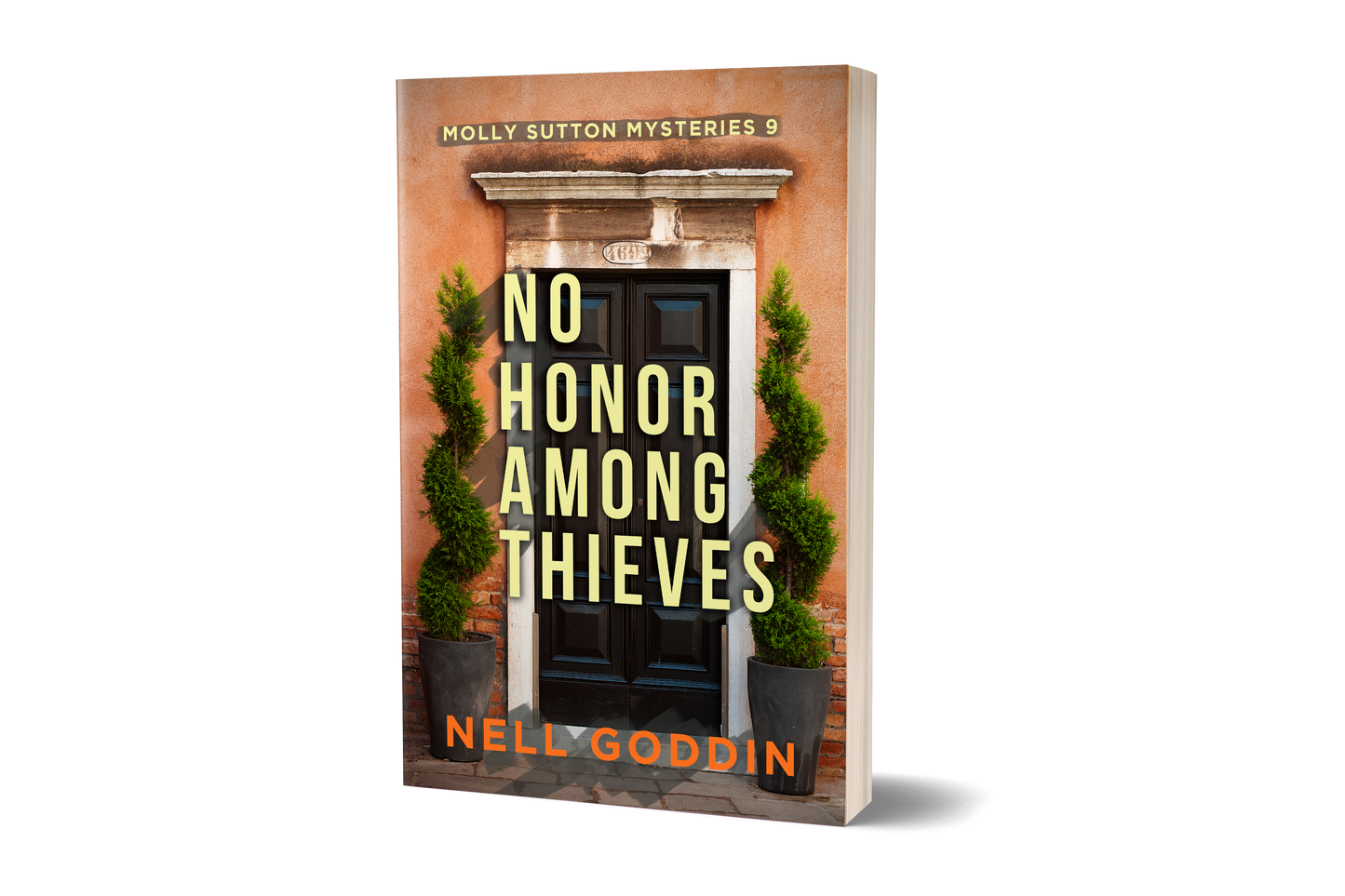 No Honor Among Thieves (Molly Sutton Mysteries 9): paperback